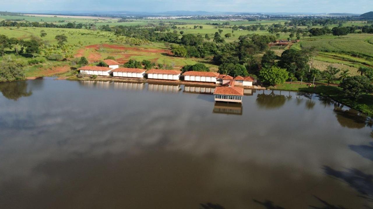 Hotel Fazenda Pousada Da Serra Goianesia Exterior foto